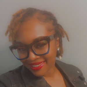 Meet your Posher, April